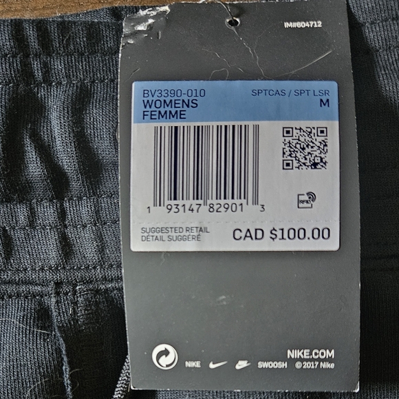 NEW- Nike Black NSW Tech Fleece Skirt - Picture 3 of 10